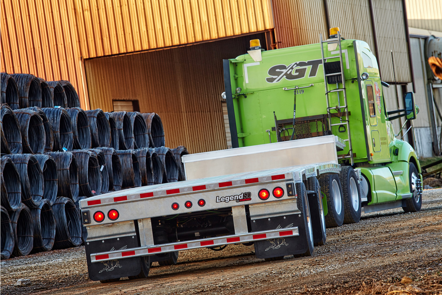 A MANAC Legend stepdeck trailer awaits a load in Missouri